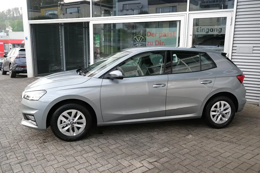 Skoda Fabia - Thumbnail 2