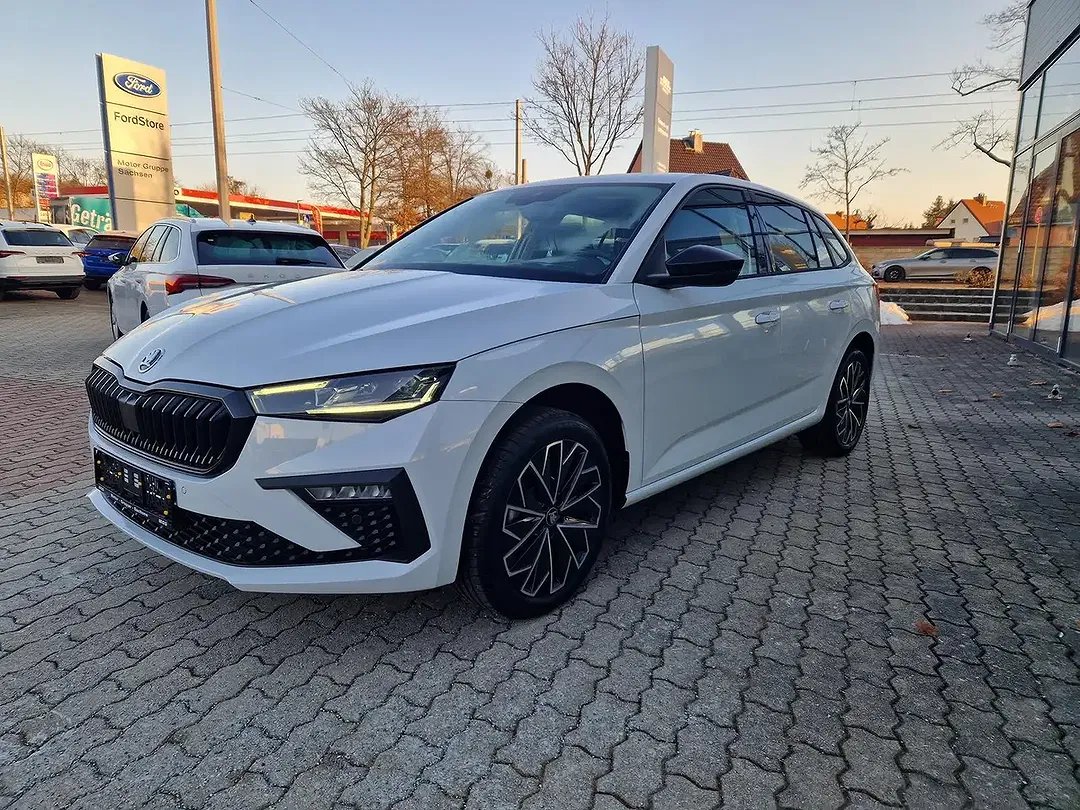 Skoda Scala - Thumbnail 1