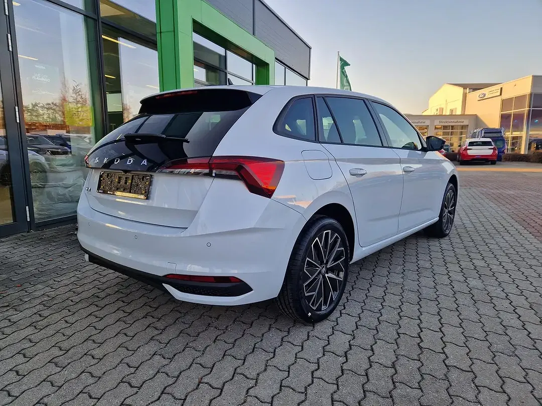 Skoda Scala - Thumbnail 3