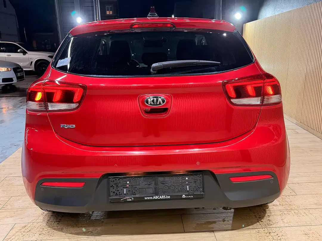 Kia Rio - Thumbnail 8