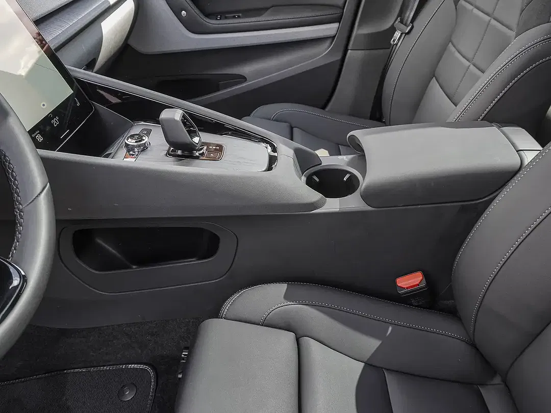 Polestar 2 - Thumbnail 14