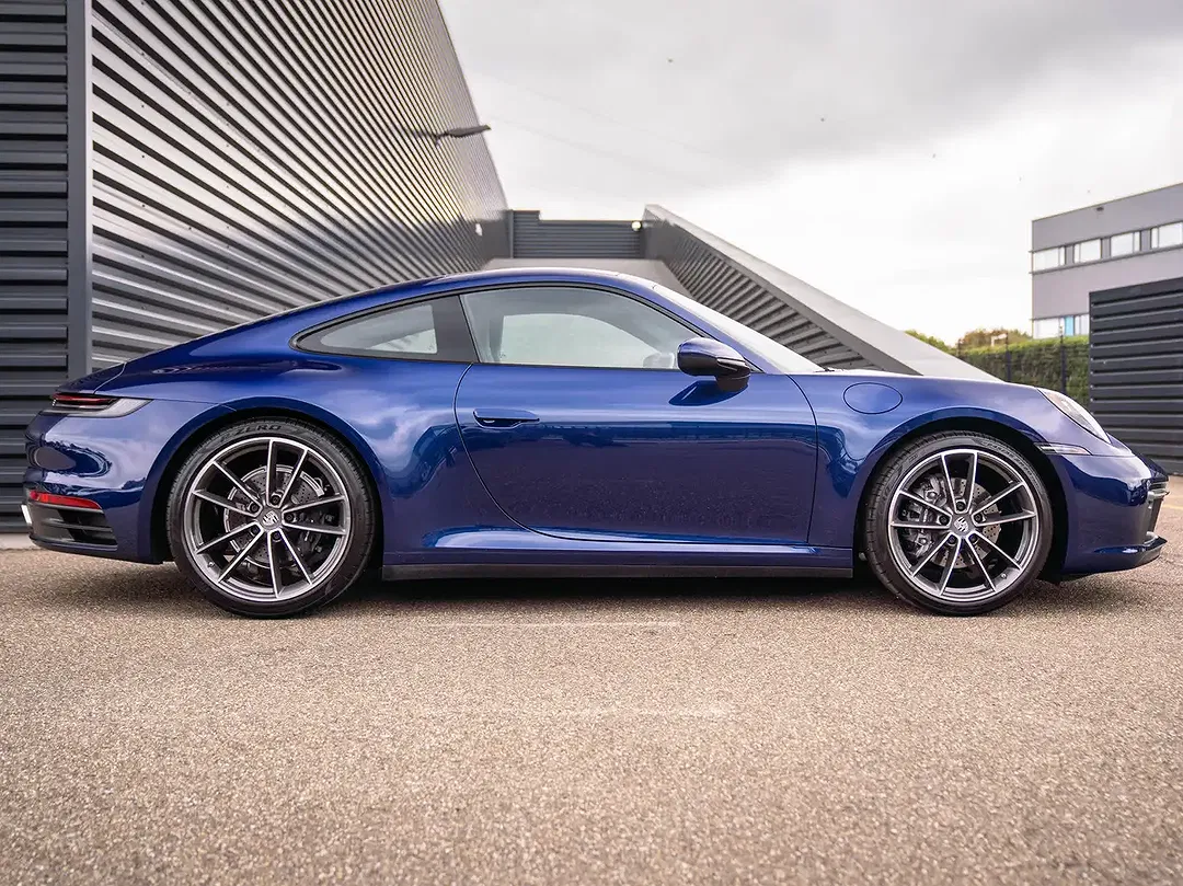 Porsche 992 - Thumbnail 4