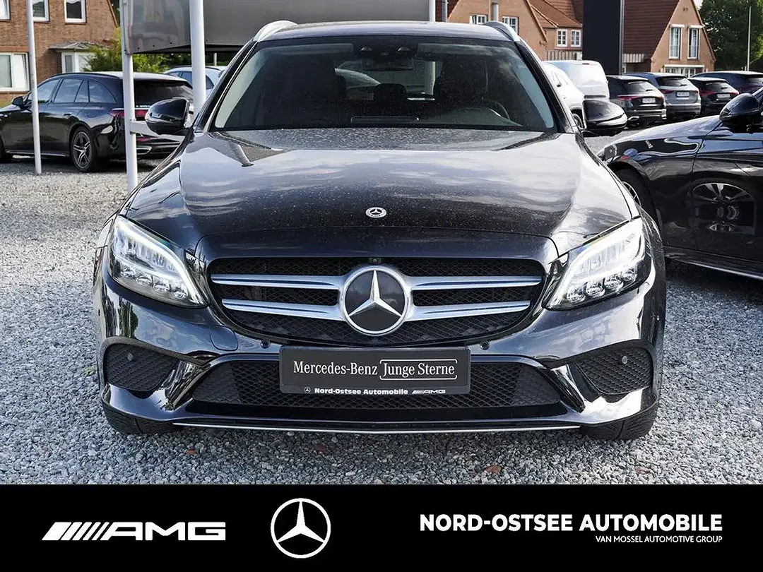 Mercedes-Benz C 300 - Thumbnail 2