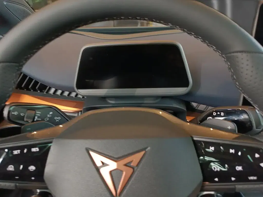 CUPRA Tavascan - Thumbnail 15