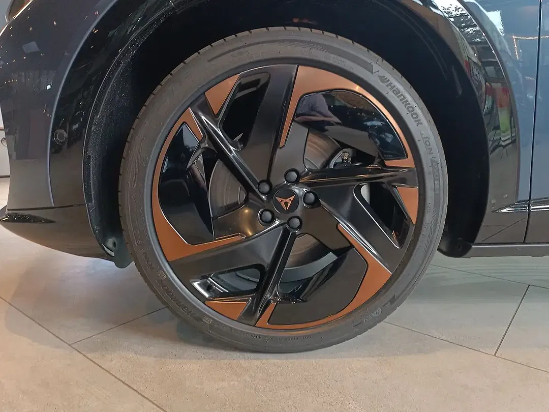 CUPRA Tavascan - Thumbnail 7