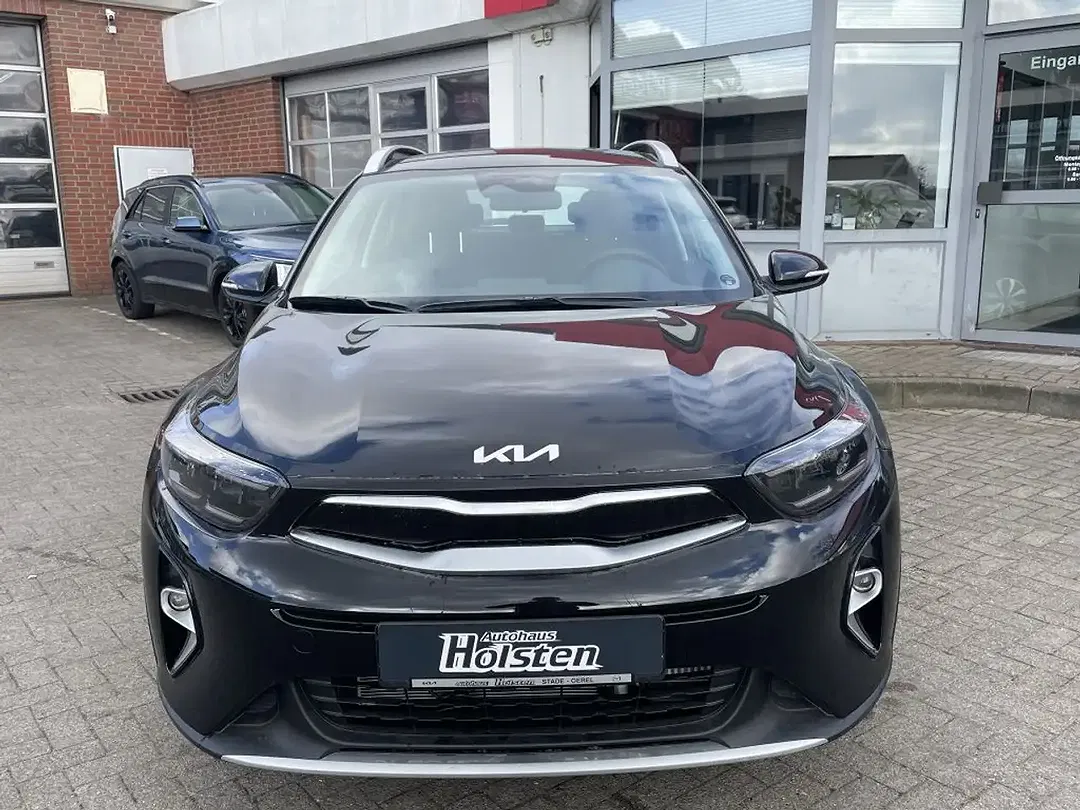 Kia Stonic - Thumbnail 3
