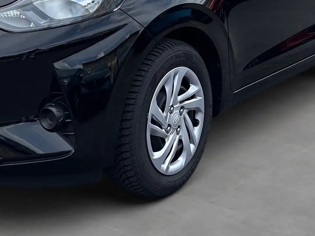 Hyundai i10 - Thumbnail 6