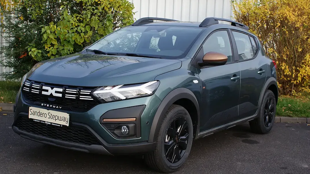 Dacia Sandero - Thumbnail 1
