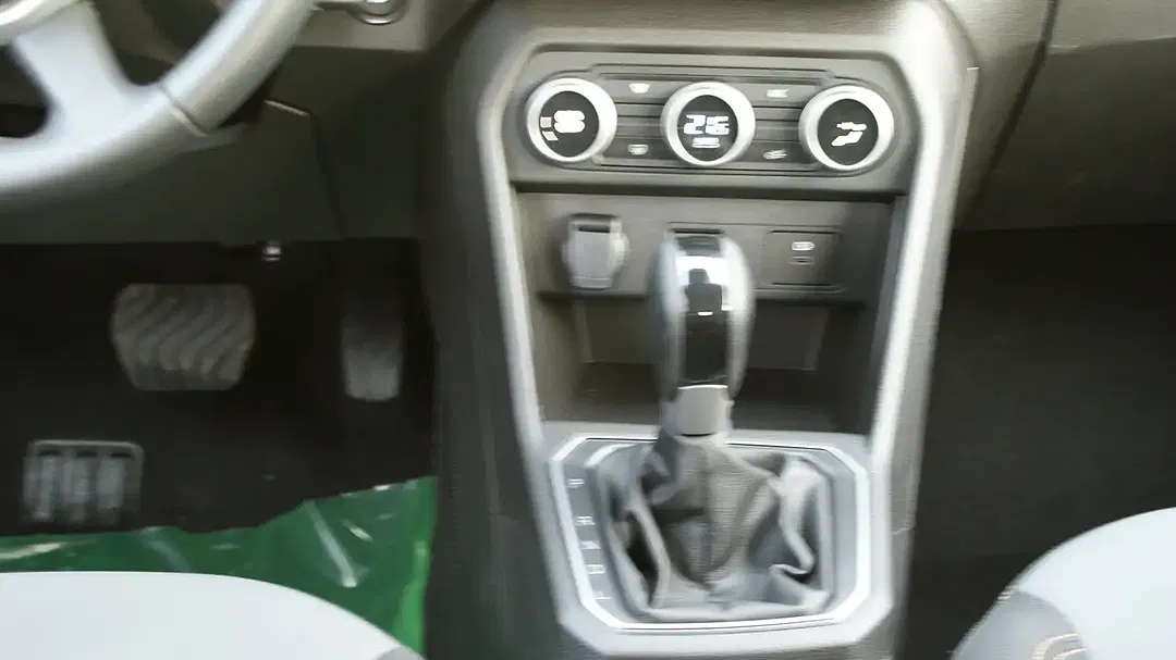 Dacia Sandero - Thumbnail 13