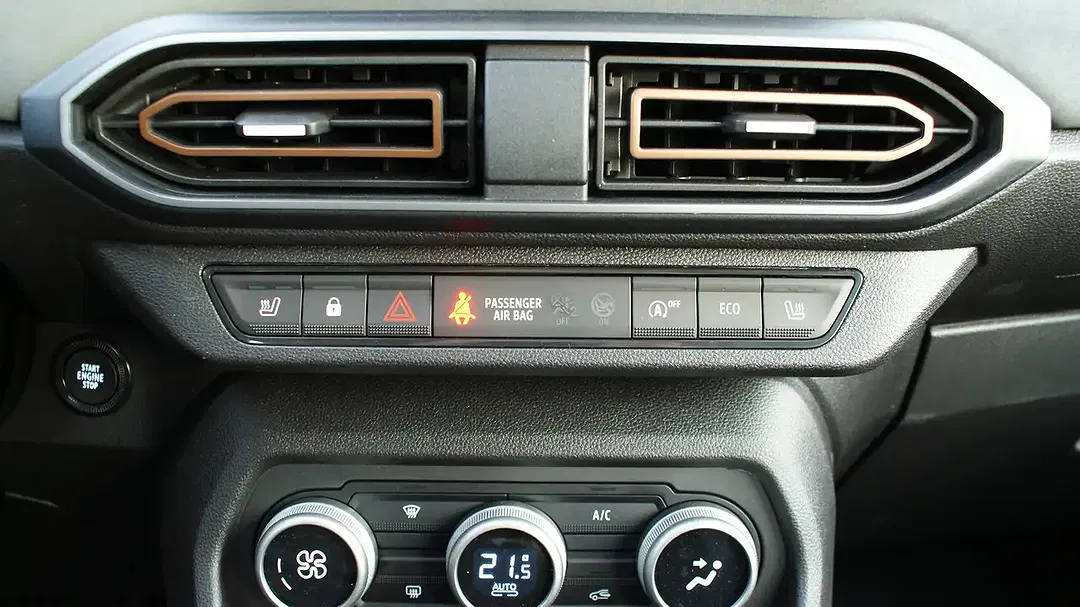 Dacia Sandero - Thumbnail 25