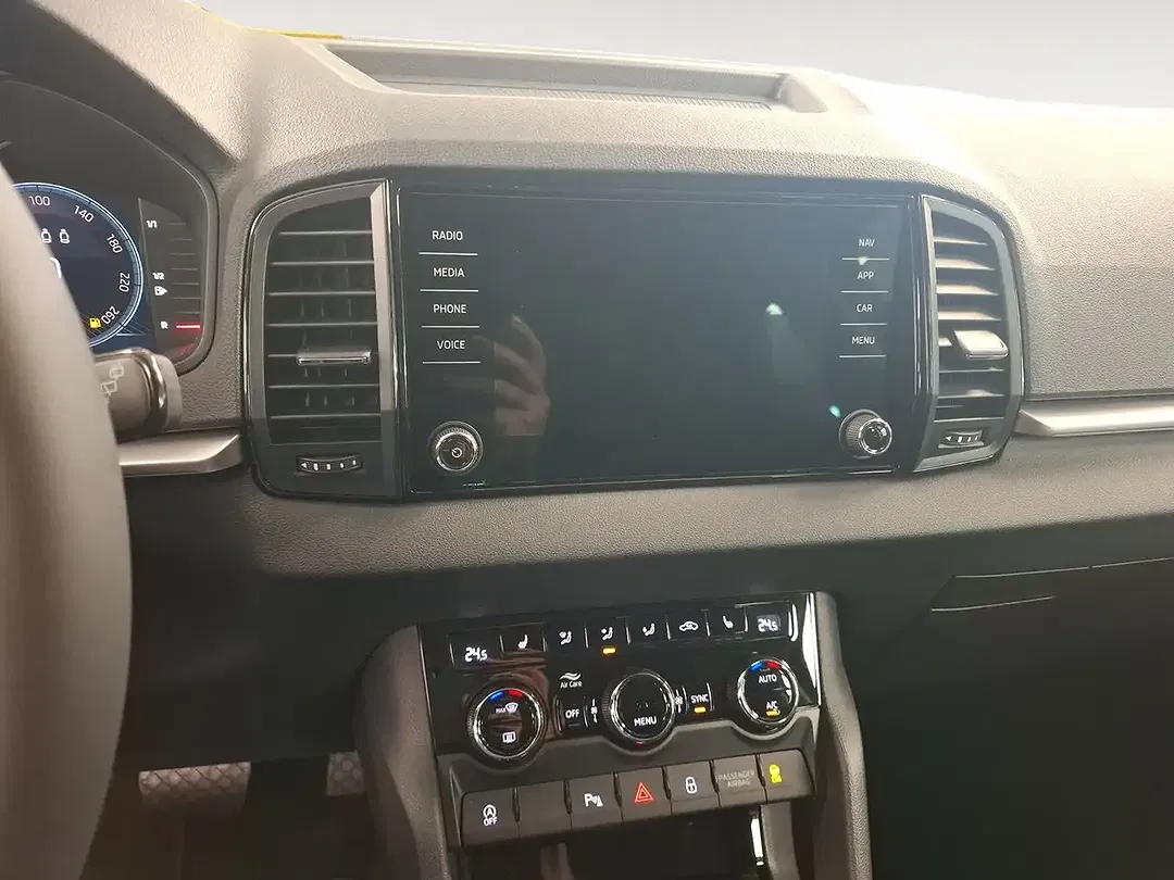 Skoda Karoq - Thumbnail 12