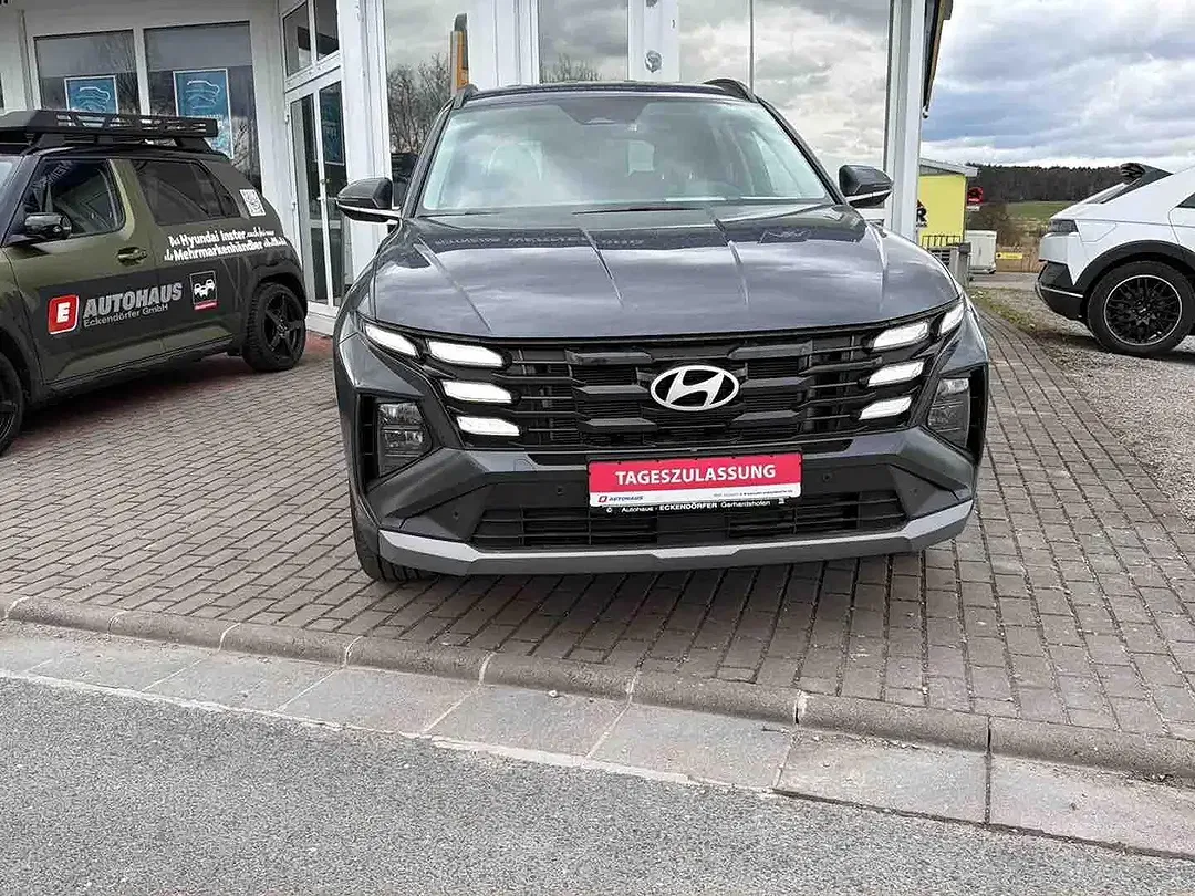 Hyundai TUCSON - Thumbnail 2