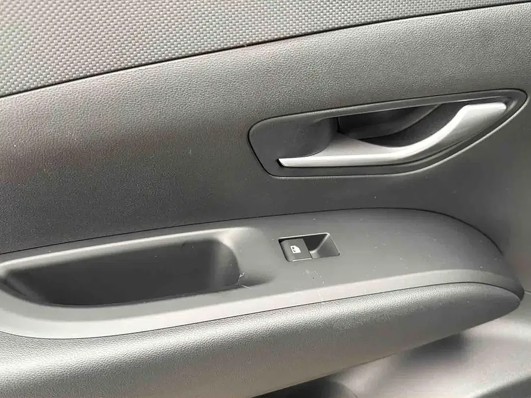 Hyundai TUCSON - Thumbnail 9