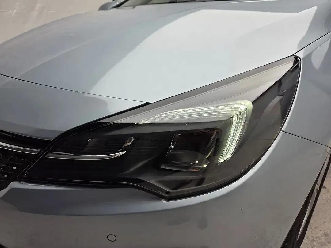 Opel Astra - Thumbnail 3