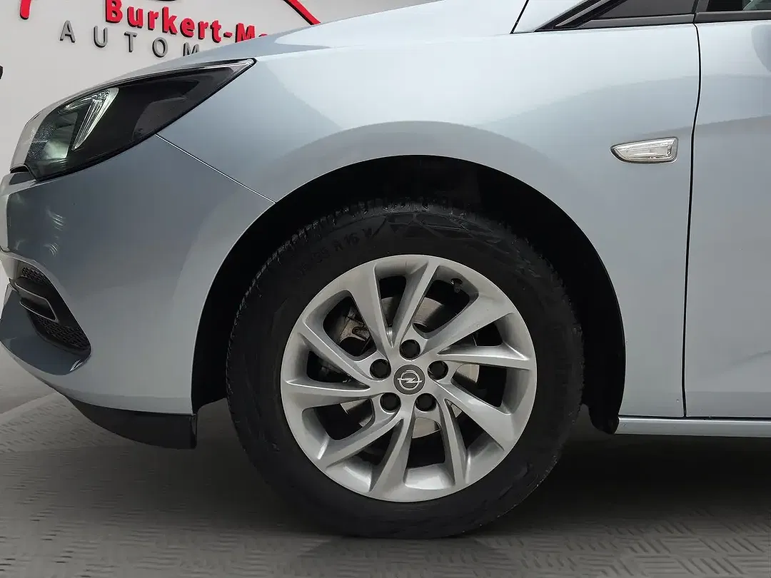 Opel Astra - Thumbnail 9