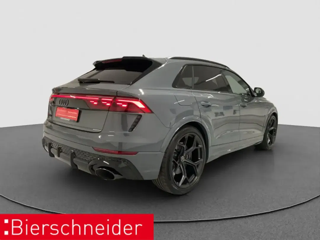 Audi RS Q8 - Thumbnail 6
