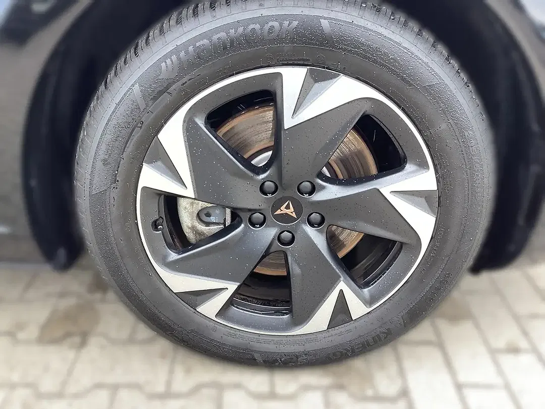 CUPRA Tavascan - Thumbnail 8