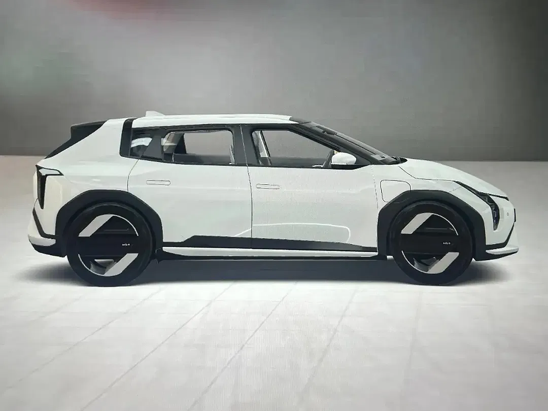 Kia EV4 - Thumbnail 6