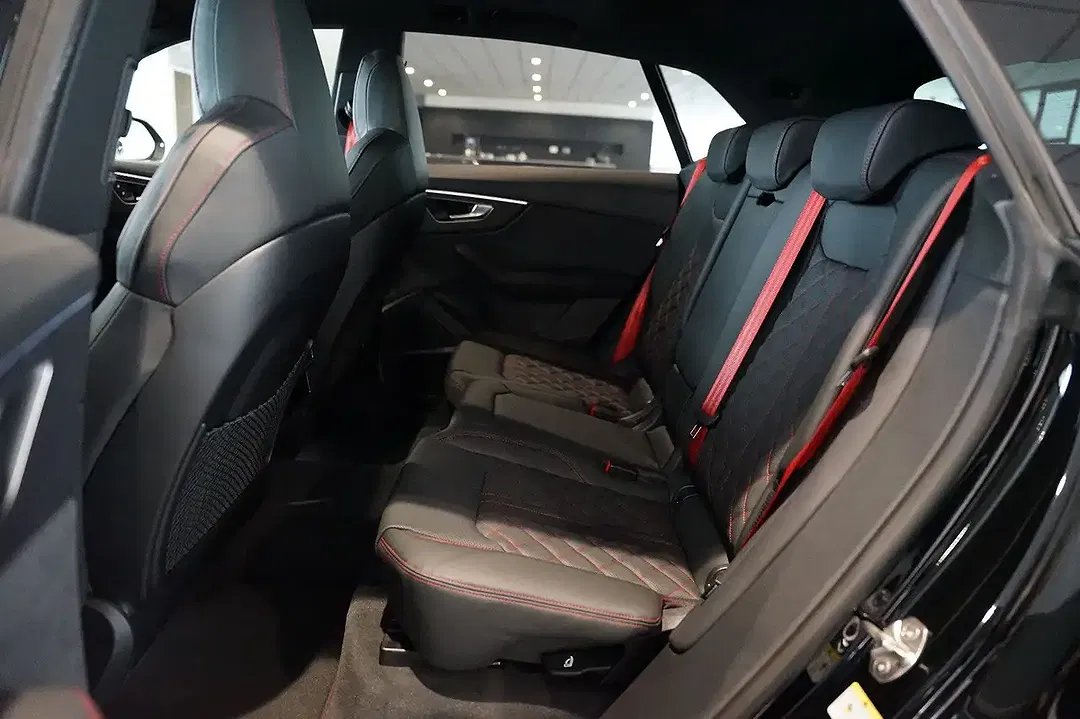 Audi Q8 - Thumbnail 9