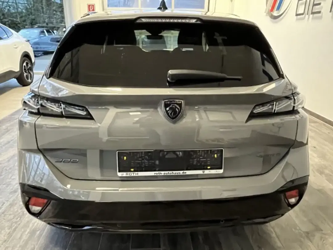 Peugeot 308 - Thumbnail 5