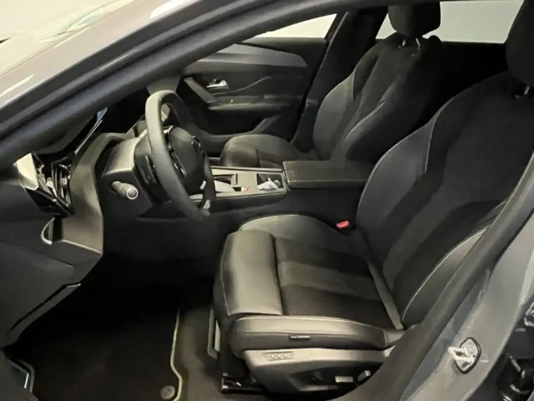 Peugeot 308 - Thumbnail 7