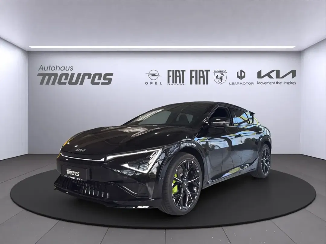Kia EV6 - Thumbnail 1