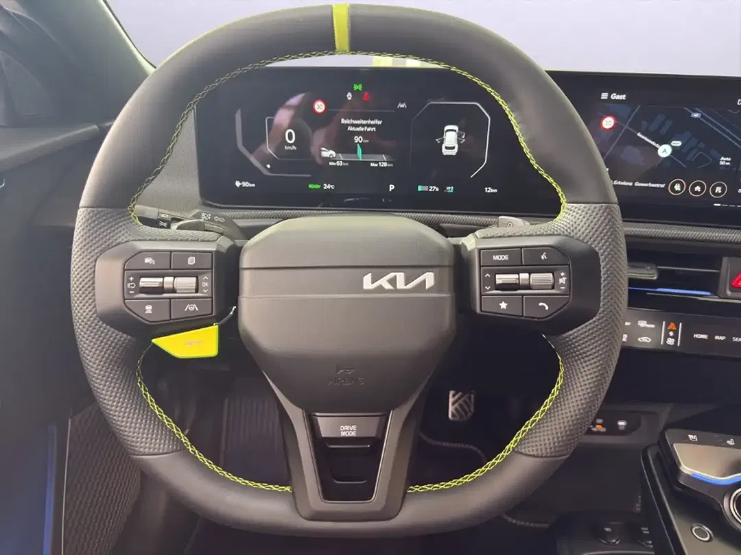 Kia EV6 - Thumbnail 13