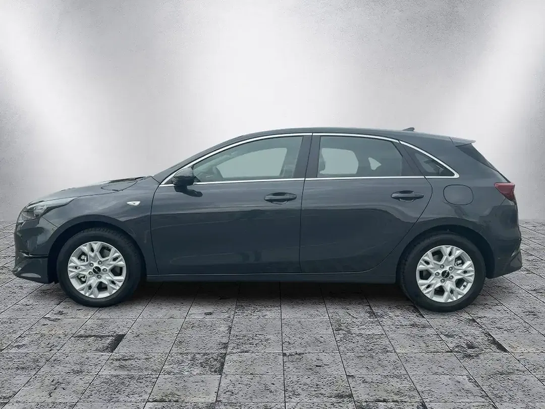Kia Ceed / cee'd - Thumbnail 1