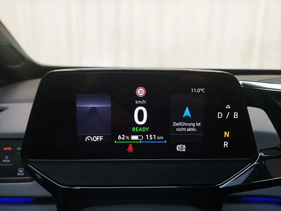 Volkswagen ID.3 - Thumbnail 7