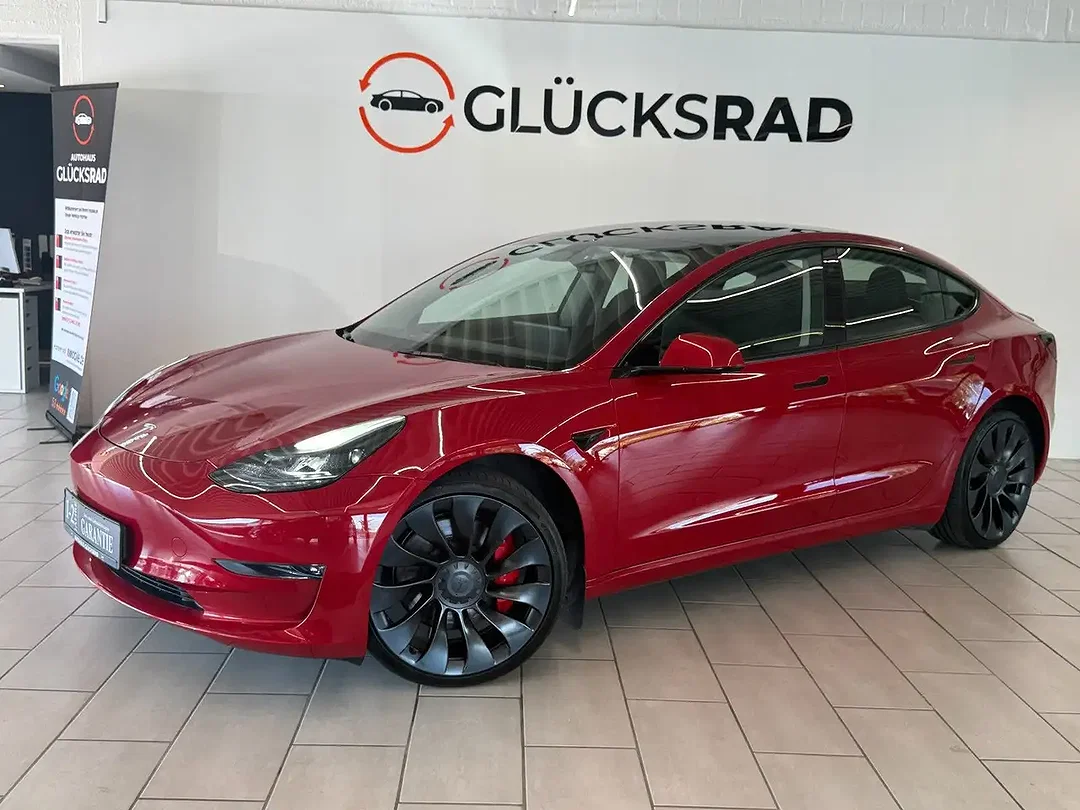 Tesla Model 3 - Afbeelding 1