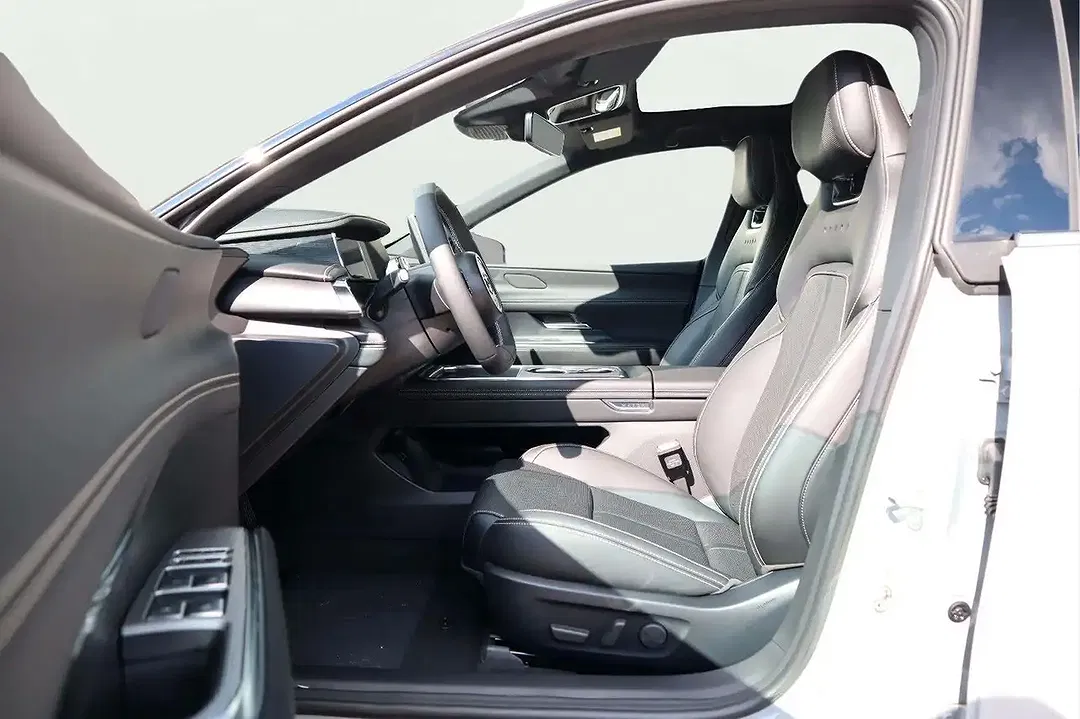Mazda 6e - Thumbnail 11