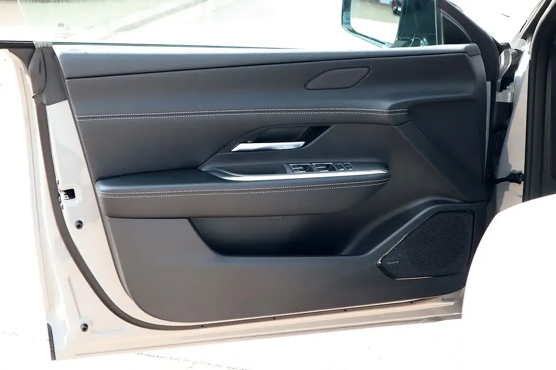 Mazda 6e - Thumbnail 12