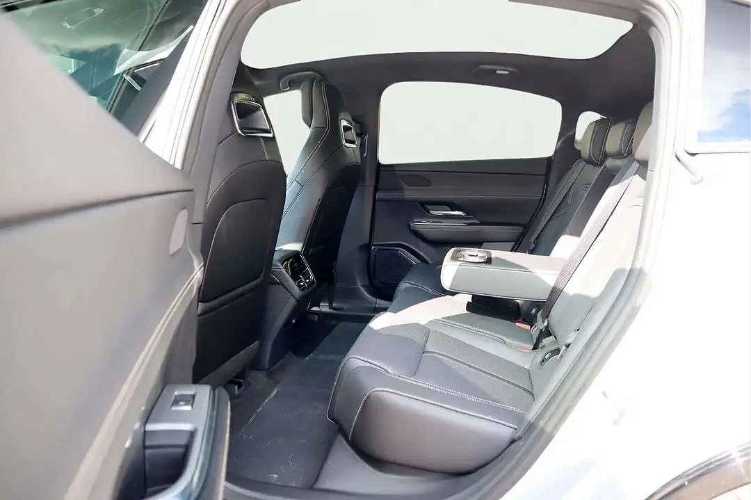 Mazda 6e - Thumbnail 13