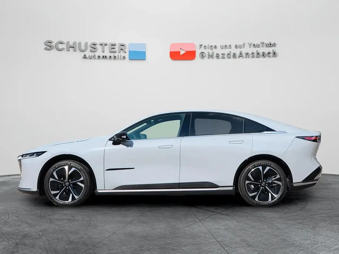 Mazda 6e - Thumbnail 4