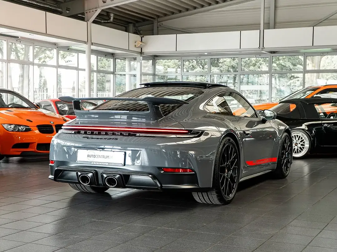 Porsche 911 - Thumbnail 11