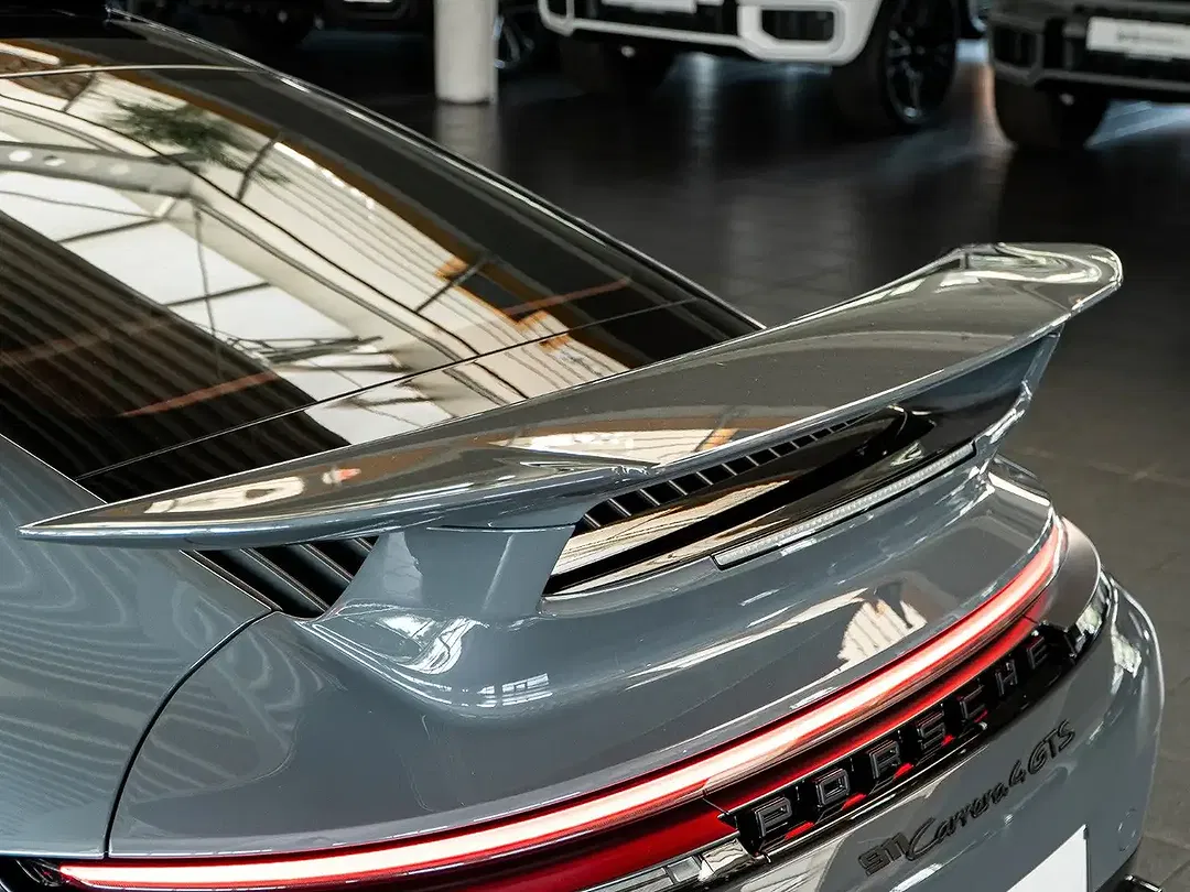 Porsche 911 - Thumbnail 12