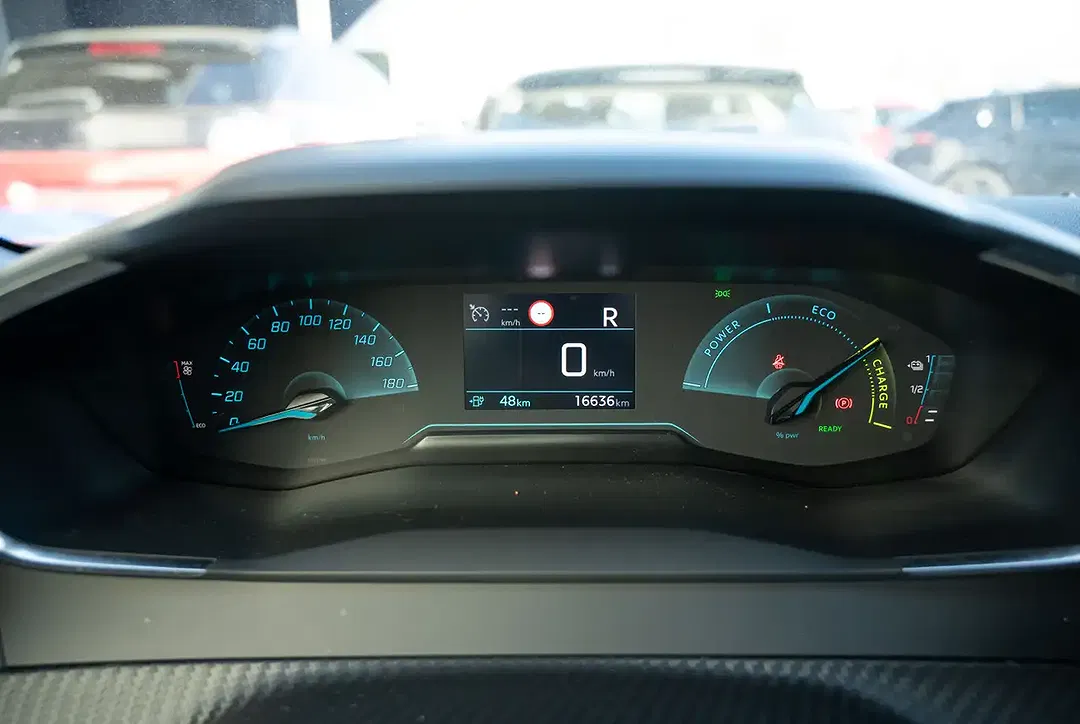 Peugeot 2008 - Thumbnail 12