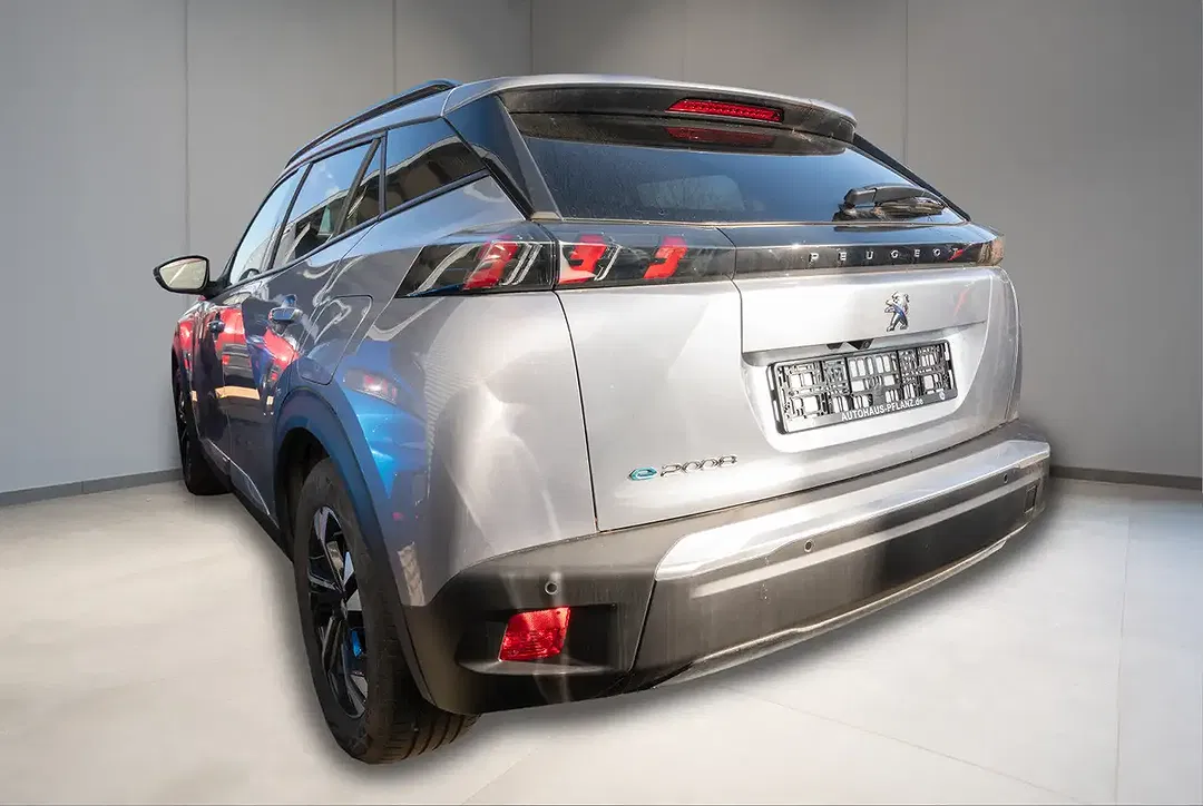 Peugeot 2008 - Thumbnail 4