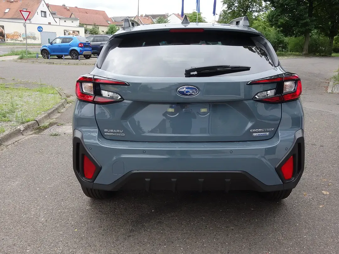 Subaru Crosstrek - Thumbnail 5