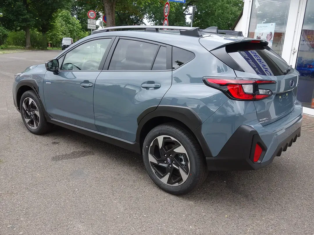 Subaru Crosstrek - Thumbnail 6