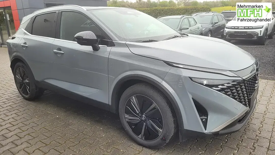 Nissan Qashqai - Thumbnail 3