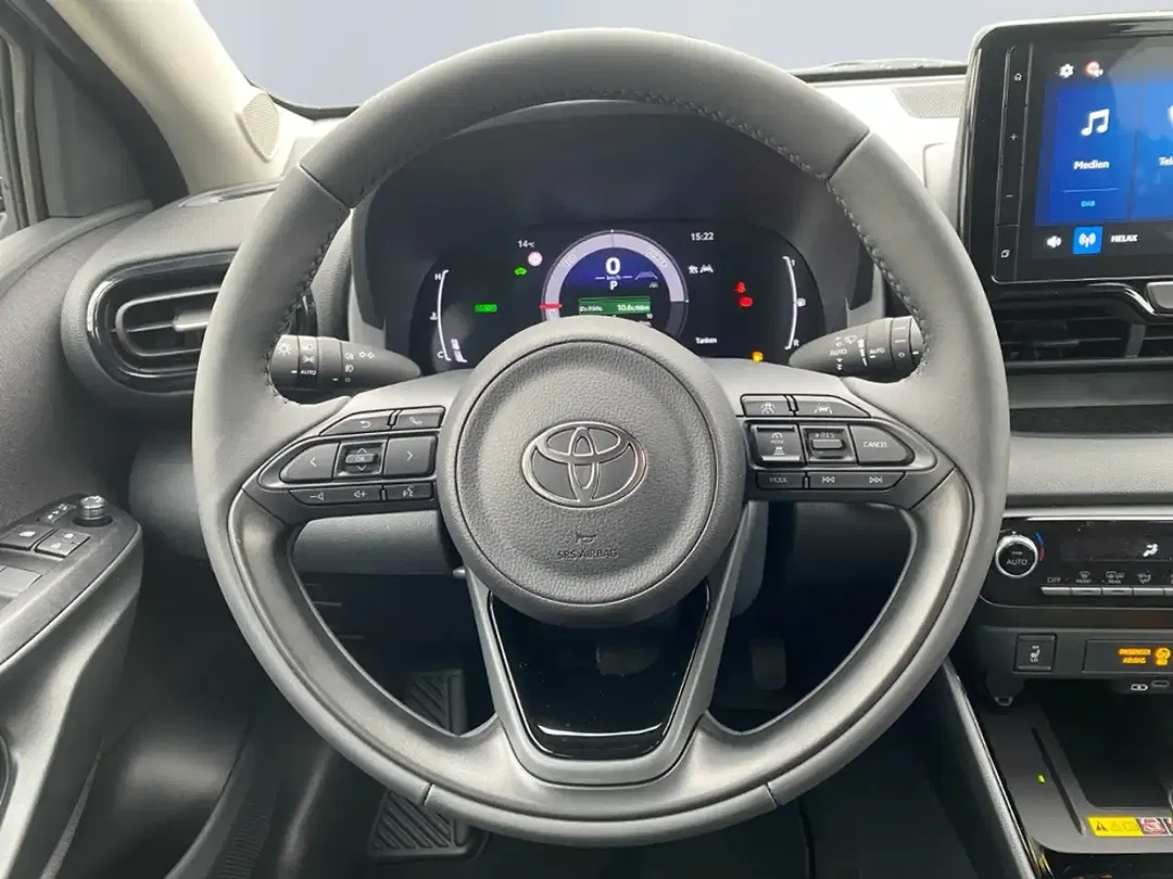 Toyota Yaris - Thumbnail 10