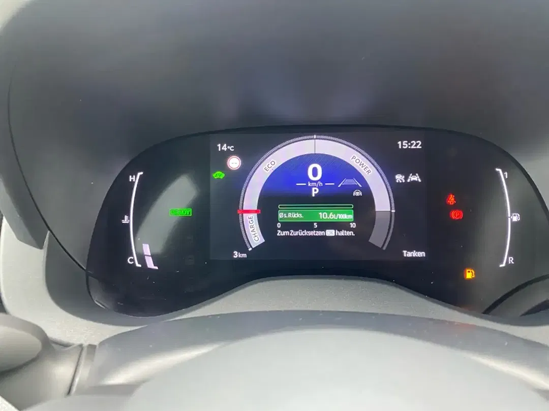 Toyota Yaris - Thumbnail 11