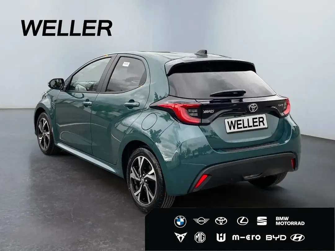 Toyota Yaris - Thumbnail 6