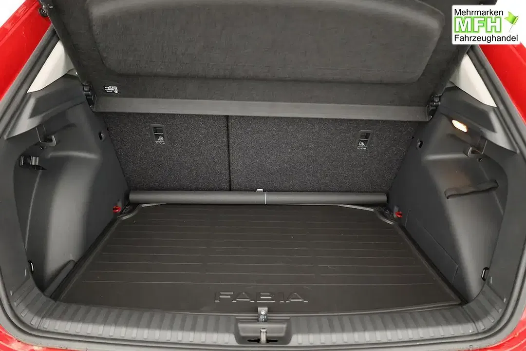 Skoda Fabia - Thumbnail 12