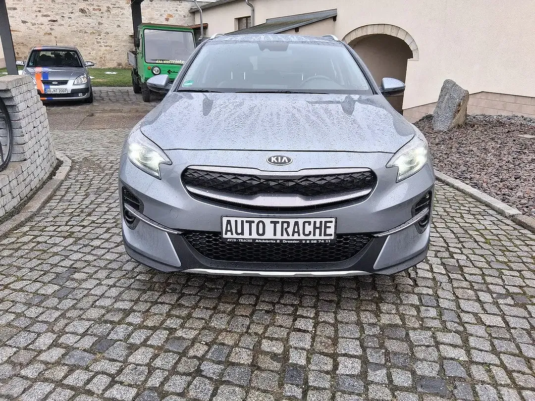Kia XCeed - Thumbnail 2