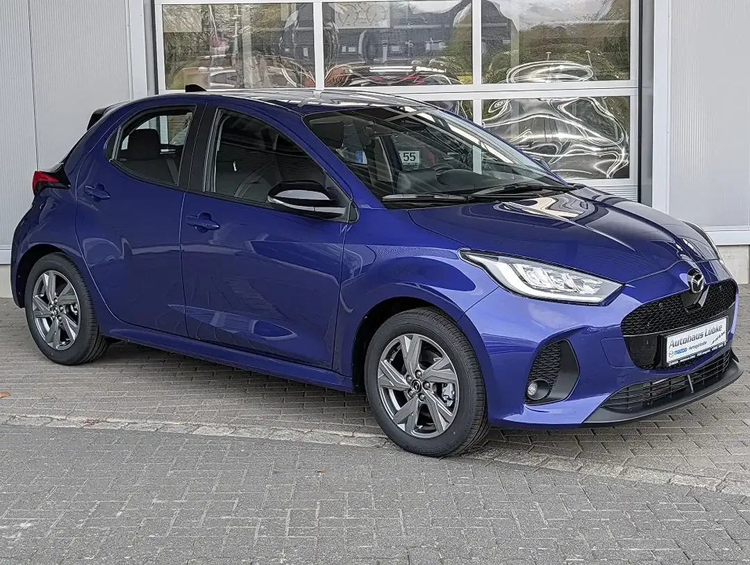 Mazda 2 - Thumbnail 3