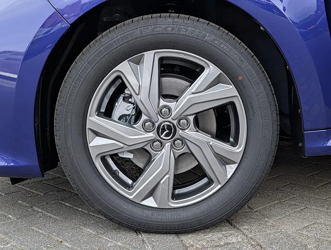 Mazda 2 - Thumbnail 8