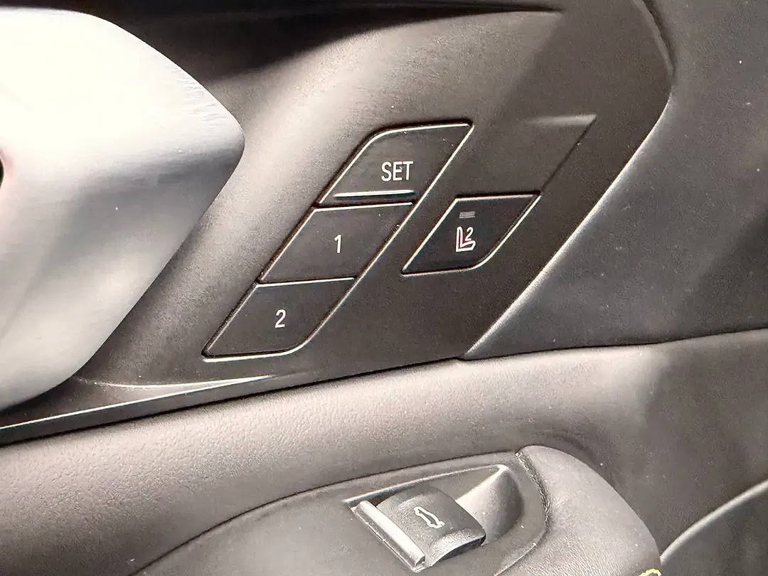 BMW X5 - Thumbnail 10