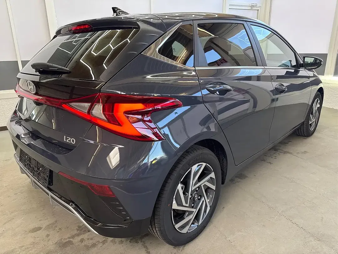 Hyundai i20 - Thumbnail 3